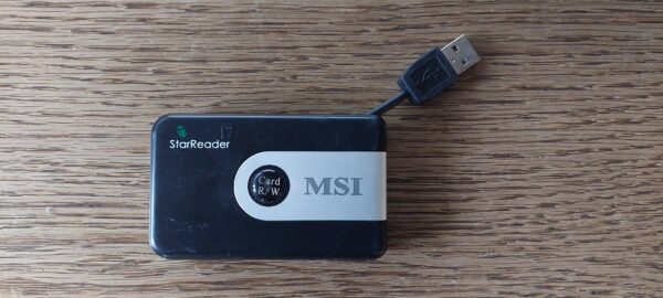 Čtečka paměťových karet StarReader MSI