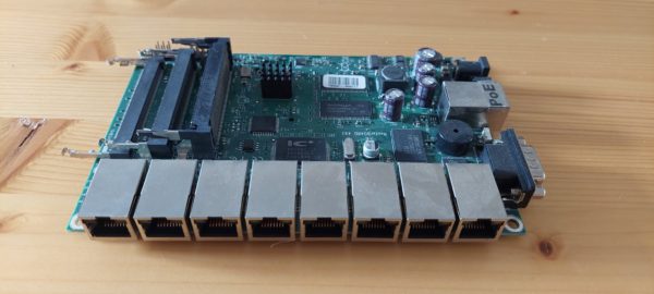 Mikrotik RB493