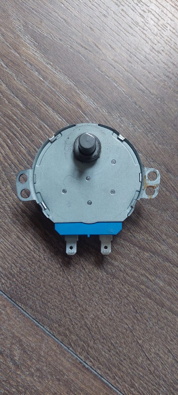 Synchronní motor M2LJ24ZF45