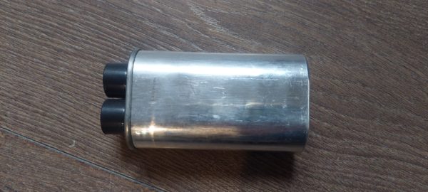 Kondenzátor 1uF / 2100V - CH-2101004D7N