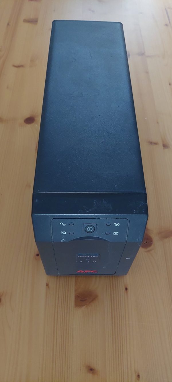 Záložní zdroj SMART-UPS SC420