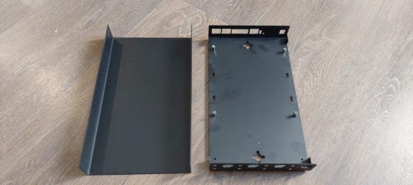 Kryt / kovová krabička na Mikrotik CASE-RB493