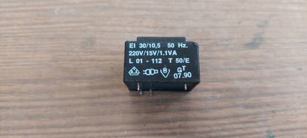 Transformátor 230V s výstupem 15V L01-112