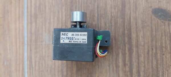Krokový motor NEC HB-306-B2202